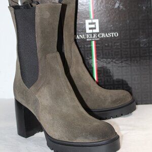 NWB Emanuele Crasto Chelsea Olive Green Suedee Heeled Bootie Boots 41